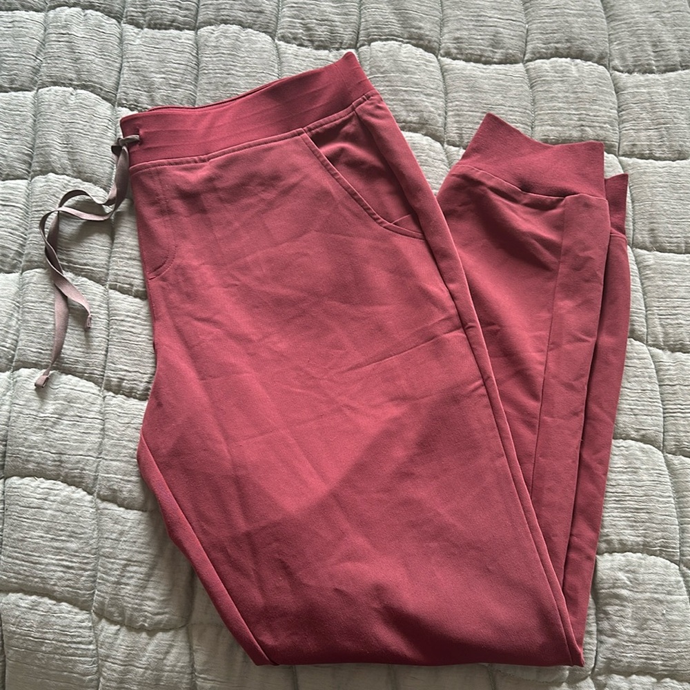 Figs Dark Cherry Zamora Scrub Joggers Size XL tall